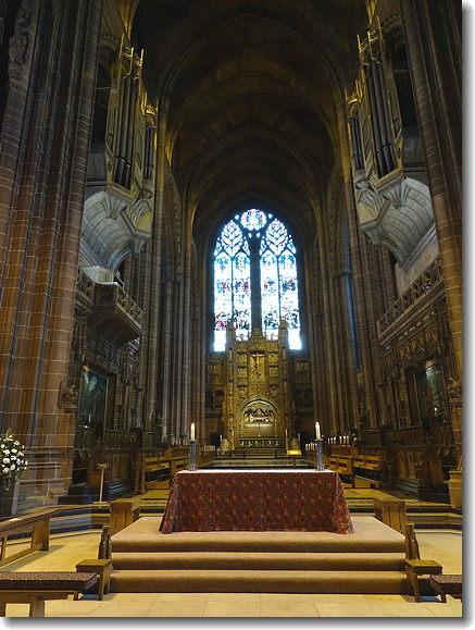 nave altar