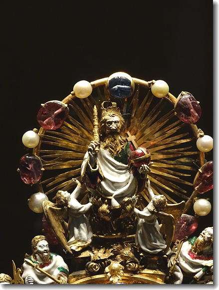 detail