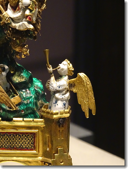 detail
