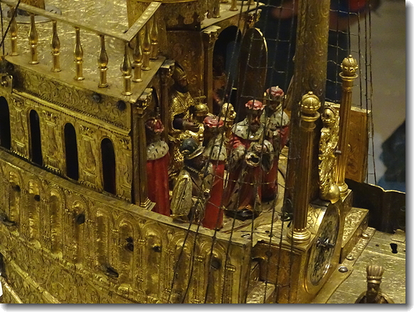 detail