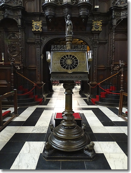 lectern