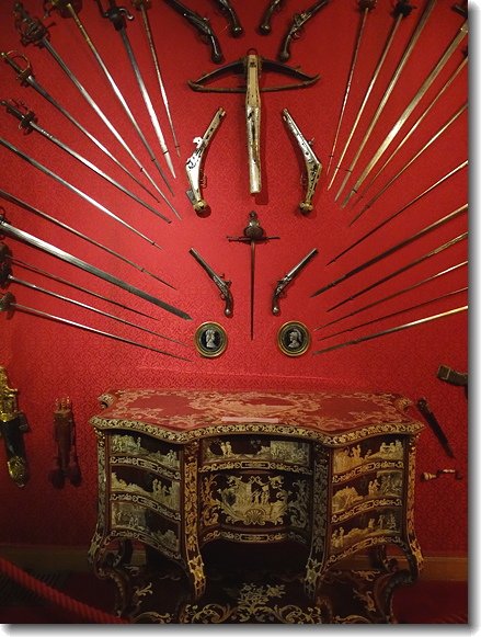 swords &
        guns