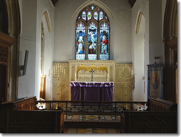 stalls and sacntuary