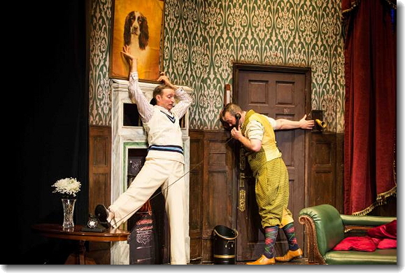 play that goes wrong